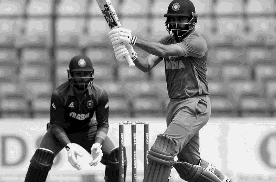 নিলামের কোলাহলে যে নাম হারিয়ে যায়: চট্টগ্রামের নেট থেকে ফ্র্যাঞ্চাইজি চুক্তির অন্ধ গলি